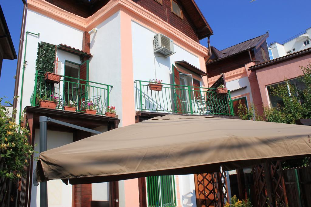 Vila Flavia B&B コンスタンツァ エクステリア 写真