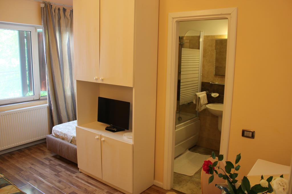 Vila Flavia B&B コンスタンツァ エクステリア 写真