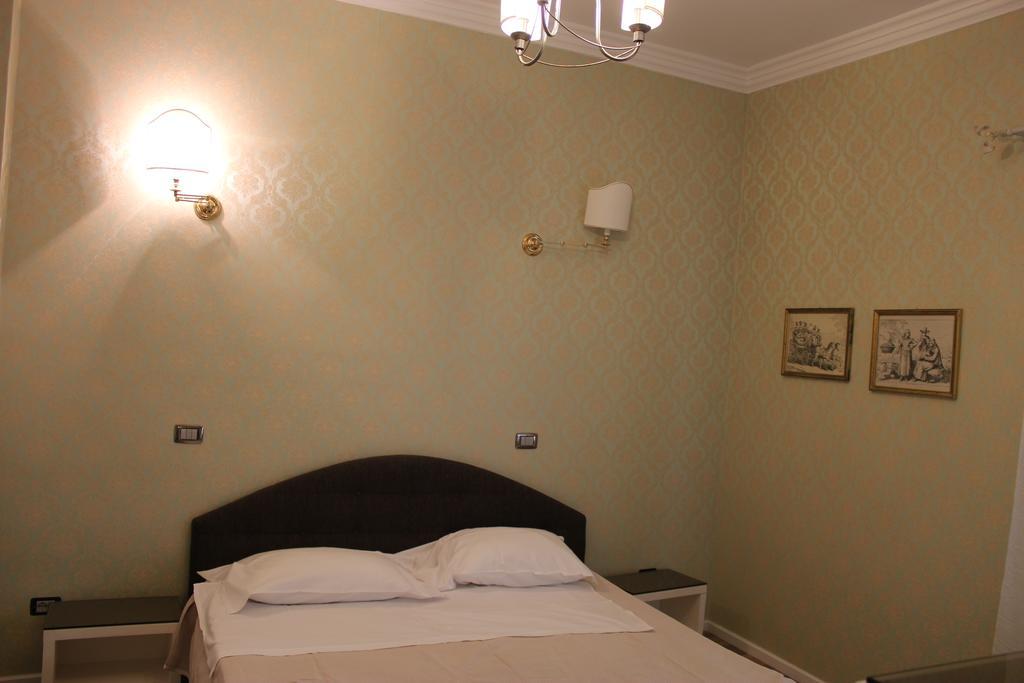 Vila Flavia B&B コンスタンツァ エクステリア 写真