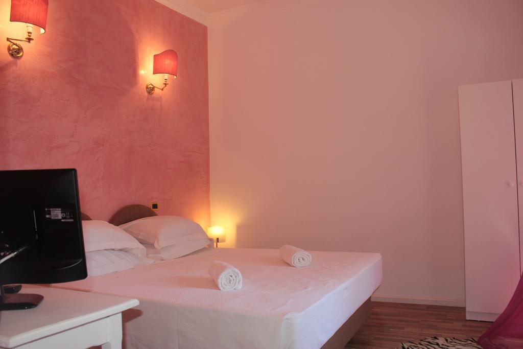 Vila Flavia B&B コンスタンツァ エクステリア 写真