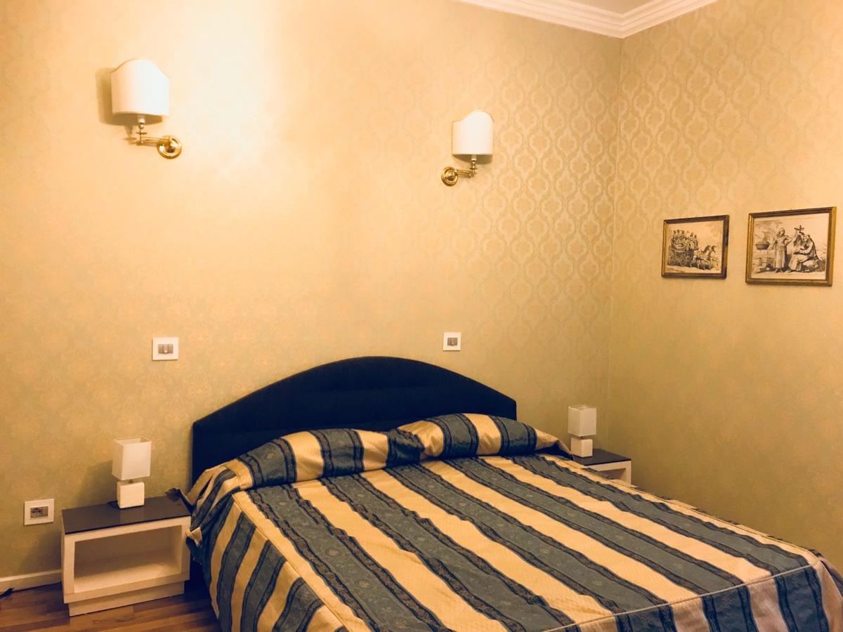 Vila Flavia B&B コンスタンツァ エクステリア 写真