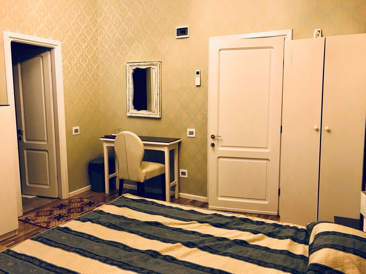 Vila Flavia B&B コンスタンツァ エクステリア 写真