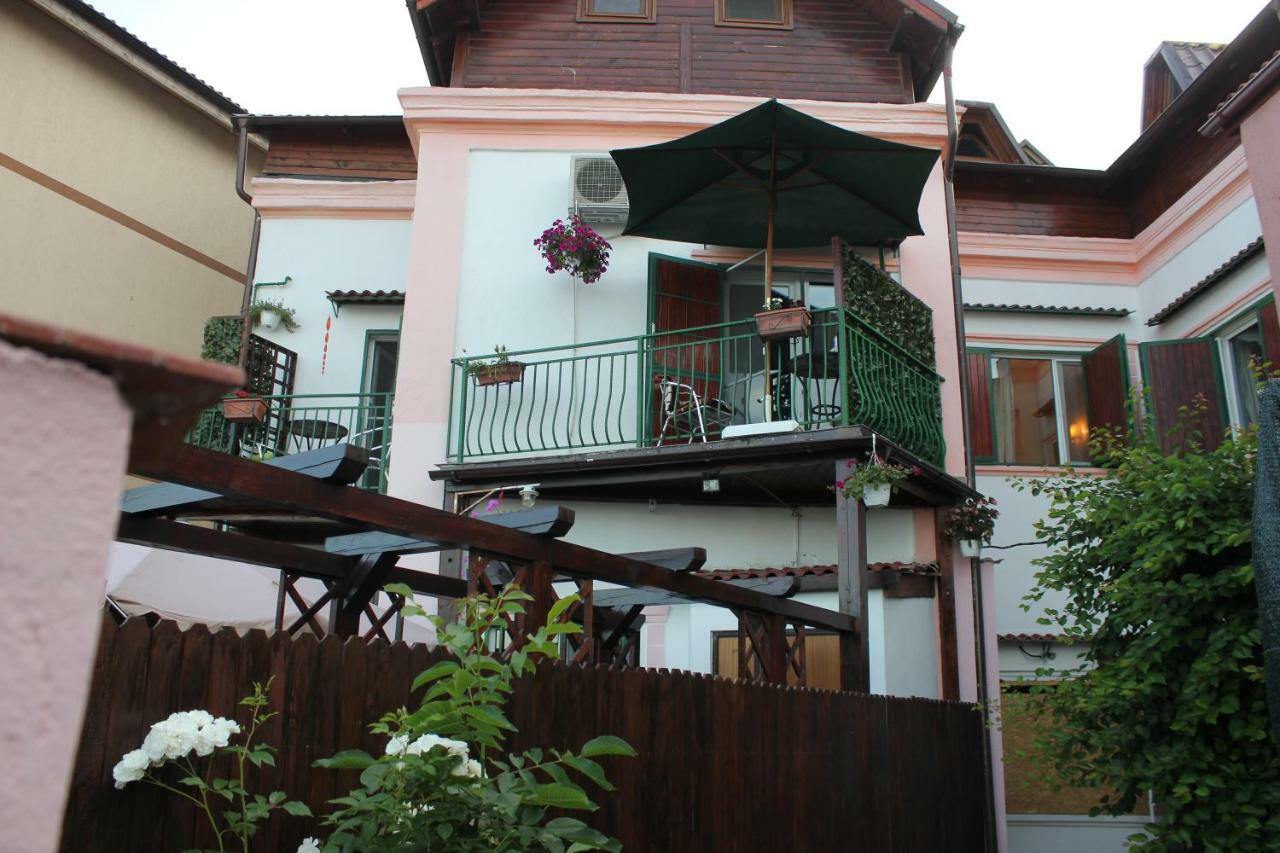Vila Flavia B&B コンスタンツァ エクステリア 写真