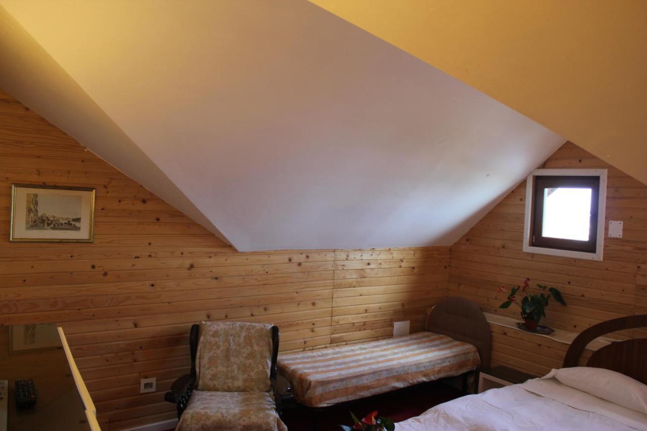 Vila Flavia B&B コンスタンツァ エクステリア 写真